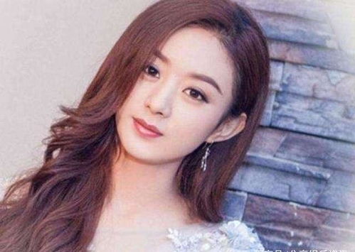 娱乐圈还有什么瓜可吃,揭秘明星幕后故事与精彩瞬间(图2) 娱乐圈还有什么瓜可吃,揭秘明星幕后故事与精彩瞬间(图2)